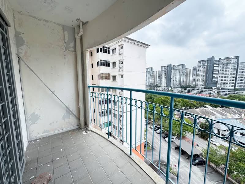 Pangsapuri untuk Dijual di Kenanga Apartments - Syahrim Naim - Balcony - PropertyGuru.com.my