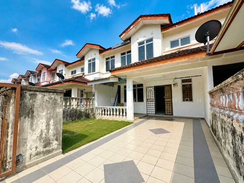 Rumah Teres 2-Tingkat untuk Dijual di Bandar Tasik Kesuma (Beranang) - Maizura binti Mohd Darus - Exterior - PropertyGuru.com.my