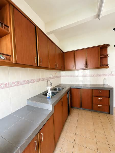 Rumah Teres 2-Tingkat untuk Dijual di Bandar Tasik Kesuma (Beranang) - Maizura binti Mohd Darus - Kitchen - PropertyGuru.com.my
