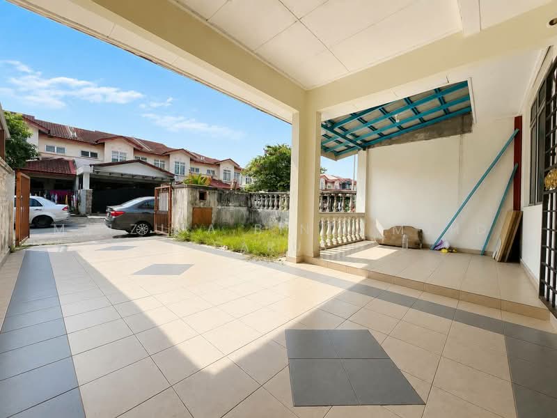Rumah Teres 2-Tingkat untuk Dijual di Bandar Tasik Kesuma (Beranang) - Maizura binti Mohd Darus - Exterior - PropertyGuru.com.my