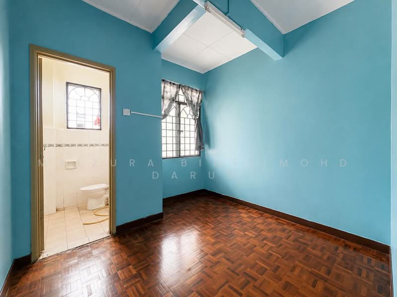 Rumah Teres 2-Tingkat untuk Dijual di Bandar Tasik Kesuma (Beranang) - Maizura binti Mohd Darus - Bathroom - PropertyGuru.com.my