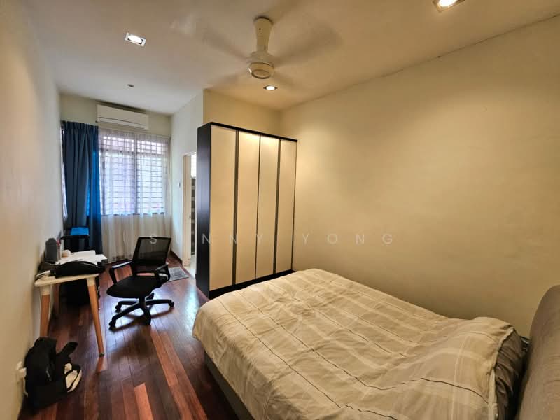 2-storey Terraced House for Sale in Bandar Puteri Puchong (Puchong) - SUNNY YONG - Bedroom - PropertyGuru.com.my