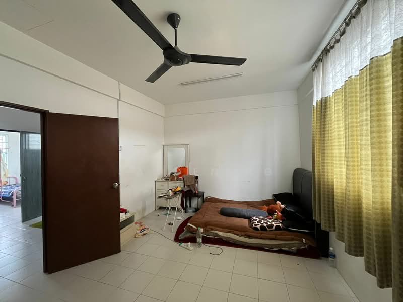 2-storey Terraced House for Sale in Taman Scientex Pasir Gudang (Pasir Gudang) - Jayden Ng - Bedroom - PropertyGuru.com.my