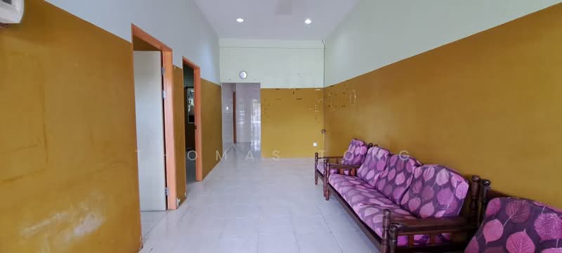 1-storey Terraced House for Rent in Samarahan (Sarawak) - Thomas Tong - Living Room - PropertyGuru.com.my