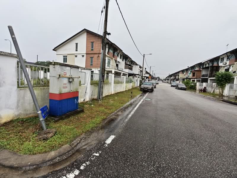 2.5-storey Terraced House for Sale in Senai (Kulai) - Mars Hoe - PropertyGuru.com.my