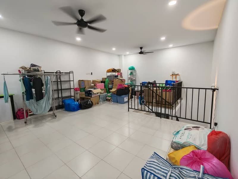 2.5-storey Terraced House for Sale in Senai (Kulai) - Mars Hoe - PropertyGuru.com.my