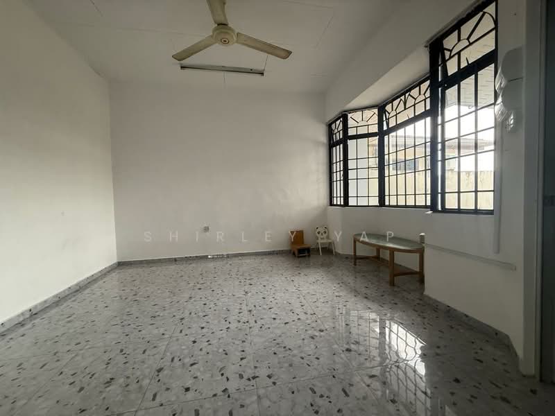 2-storey Terraced House for Sale in Ehsan Jaya (Johor Bahru) - Shirley Yap - Living Room - PropertyGuru.com.my
