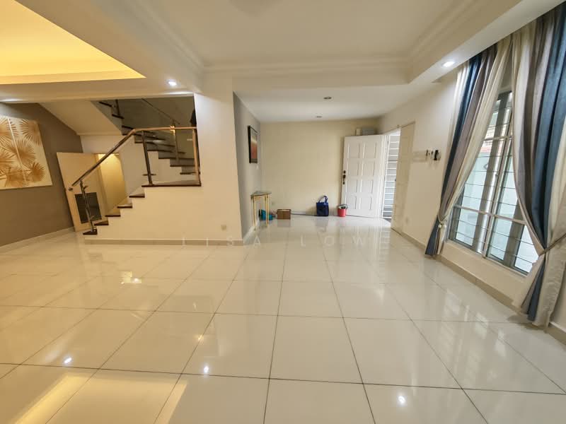 2-storey Terraced House for Rent in Bandar Utama (Selangor) - Lisa Low - Living Room - PropertyGuru.com.my