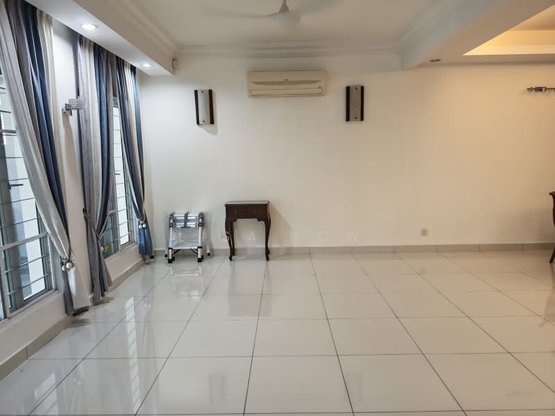 2-storey Terraced House for Rent in Bandar Utama (Selangor) - Lisa Low - Living Room - PropertyGuru.com.my