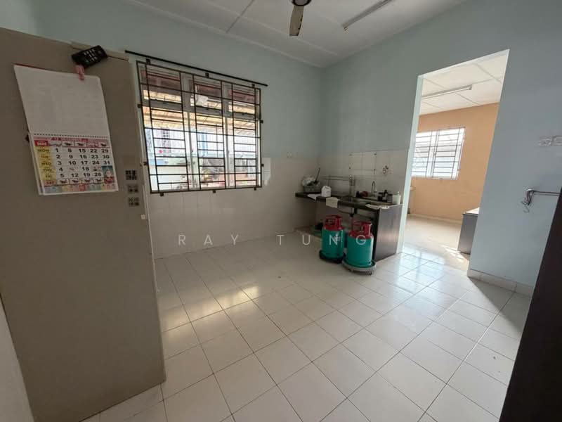 Rumah Teres 1 Tingkat untuk Dijual di Taman Pelangi Indah (Ulu Tiram) - Ray Tung - Kitchen - PropertyGuru.com.my