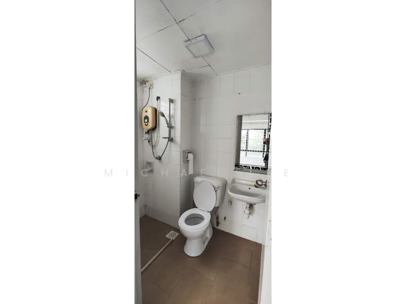 Kondominium untuk Dijual di Vista Millennium Condominium - Michael Lee - Bathroom - PropertyGuru.com.my