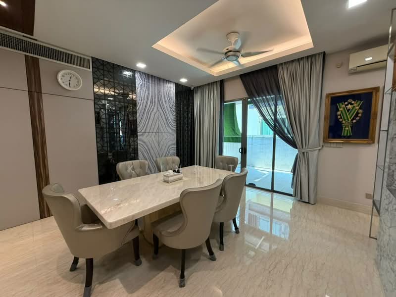 Semi-Detached House for Sale in Taman Seri Bukit Segambut (Batu) - Kiing TW - Dining Room - PropertyGuru.com.my