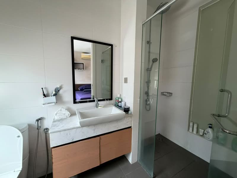 Semi-Detached House for Sale in Taman Seri Bukit Segambut (Batu) - Kiing TW - Bathroom - PropertyGuru.com.my