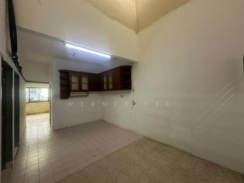 Rumah Teres 1 Tingkat untuk Dijual di Bandar Baru Permas Jaya (Permas Jaya) - Werner Kee - Kitchen - PropertyGuru.com.my