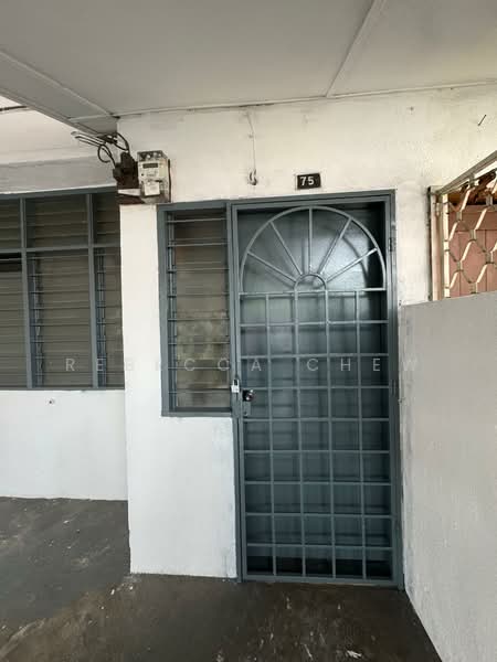 2-storey Terraced House for Rent in Klang (Selangor) - Rebecca Chew - Exterior - PropertyGuru.com.my