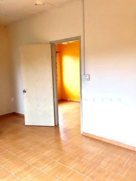 Terraced House for Rent in Bandar Country Homes (Rawang) - Rajesh Kanesan - Interior - PropertyGuru.com.my