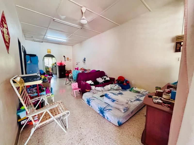 Rumah Teres 1 Tingkat untuk Dijual di Bandar Baru Permas Jaya (Permas Jaya) - Werner Kee - Living Room - PropertyGuru.com.my