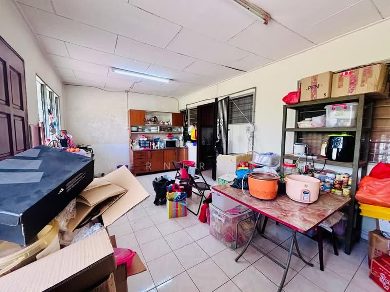 Rumah Teres 1 Tingkat untuk Dijual di Bandar Baru Permas Jaya (Permas Jaya) - Werner Kee - Kitchen - PropertyGuru.com.my