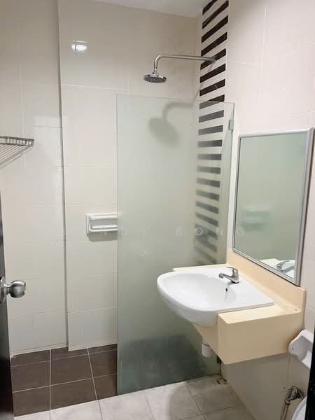 Kondominium untuk Dijual di The Brezza - Landy Bong - PropertyGuru.com.my