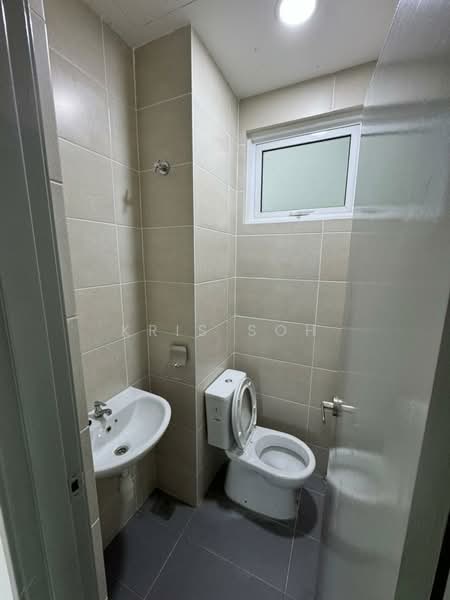 Kondominium untuk Disewa di Iris Residence - Kris Soh - Bathroom - PropertyGuru.com.my