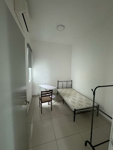 Kondominium untuk Disewa di Iris Residence - Kris Soh - Bedroom - PropertyGuru.com.my