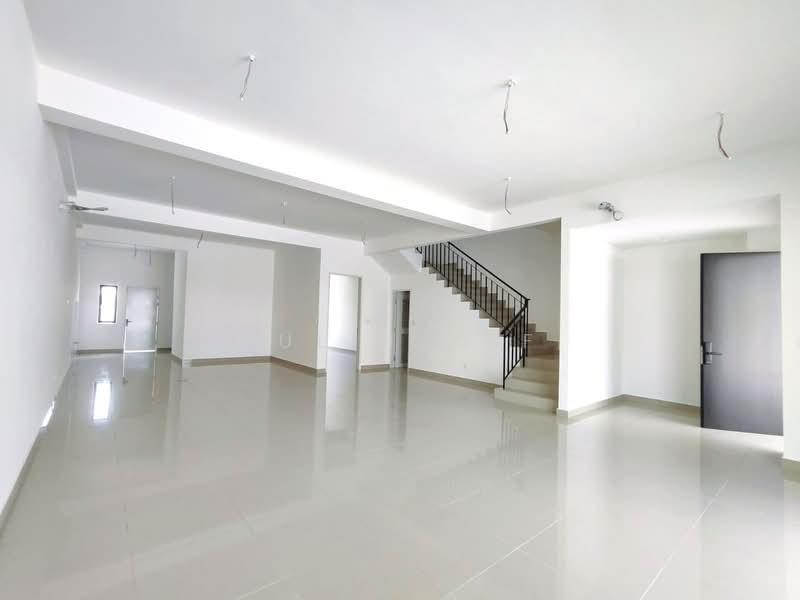 Rumah Teres 2-Tingkat untuk Dijual di Cyberjaya (Selangor) - Zul Hasif - PropertyGuru.com.my