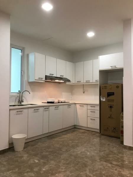 Condominium for Sale at Subang Parkhomes - Edmund Lee - Kitchen - PropertyGuru.com.my