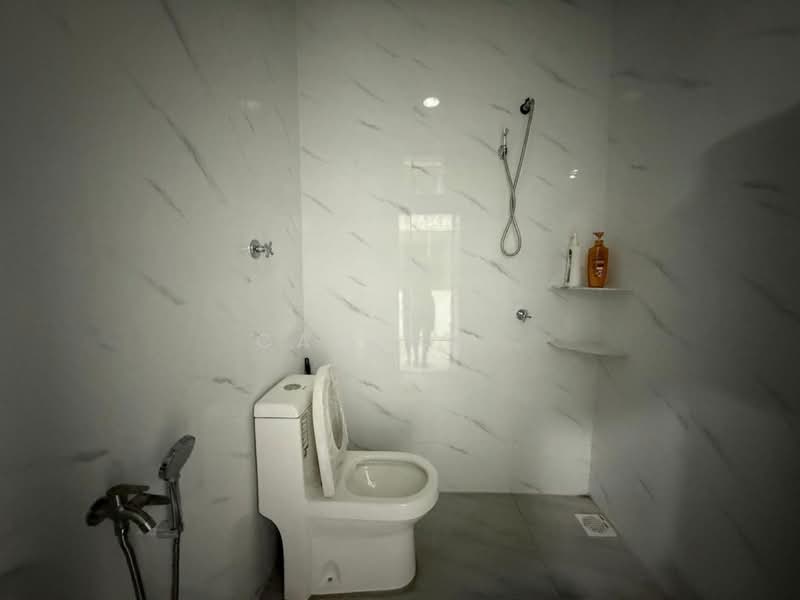 Rumah Teres 1-Tingkat untuk Dijual di Tampoi (Johor) - Carson . - Bathroom - PropertyGuru.com.my