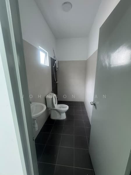 Cluster House for Rent in Pontian (Johor) - Johnson Tan - Bathroom - PropertyGuru.com.my