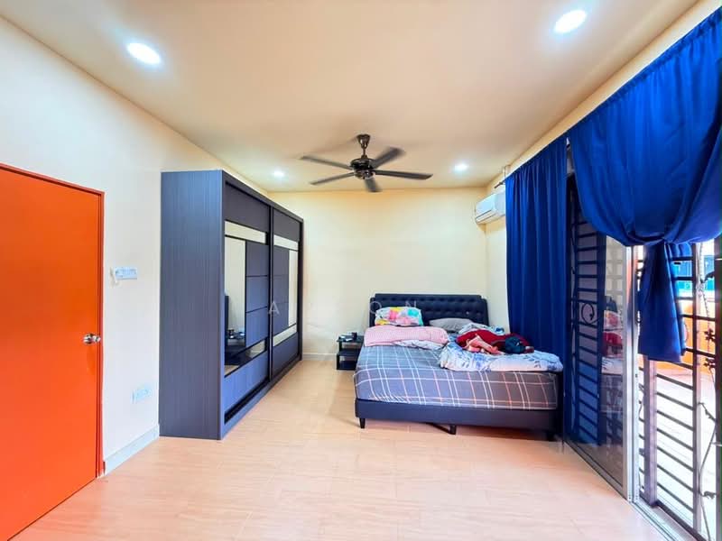 Rumah Teres 2-Tingkat untuk Dijual di Senai (Johor) - Carson . - Bedroom - PropertyGuru.com.my
