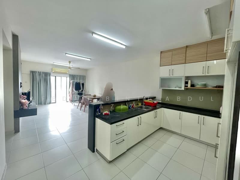 Servis Apartment untuk Dijual di Solace Service Apartment @ SetiaWalk - Rafedah Binti Abdul Aziz - Living Room - PropertyGuru.com.my