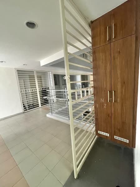 Servis Apartment untuk Dijual di Solace Service Apartment @ SetiaWalk - Rafedah Binti Abdul Aziz - Corridor - PropertyGuru.com.my