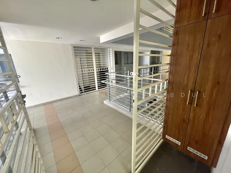 Servis Apartment untuk Dijual di Solace Service Apartment @ SetiaWalk - Rafedah Binti Abdul Aziz - Corridor - PropertyGuru.com.my