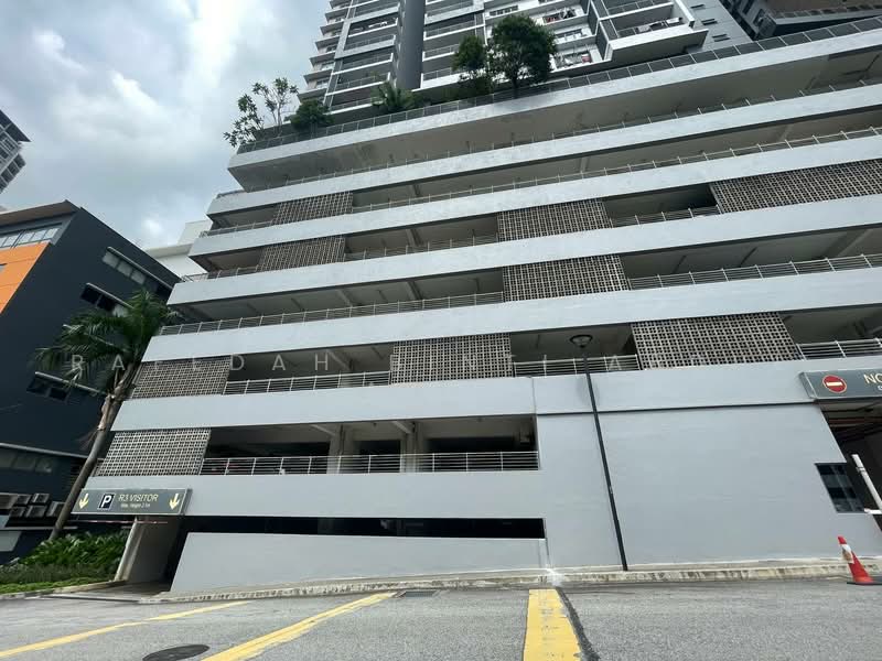 Servis Apartment untuk Dijual di Solace Service Apartment @ SetiaWalk - Rafedah Binti Abdul Aziz - Exterior - PropertyGuru.com.my