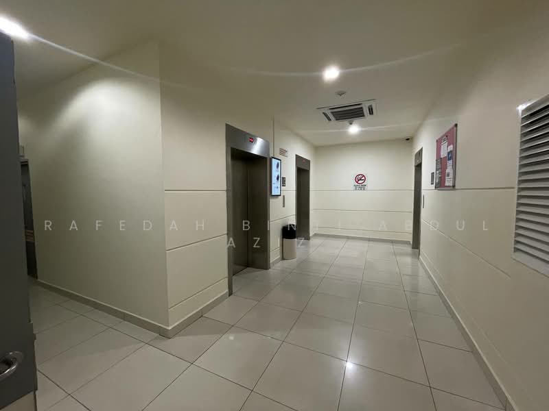 Servis Apartment untuk Dijual di Solace Service Apartment @ SetiaWalk - Rafedah Binti Abdul Aziz - Corridor - PropertyGuru.com.my