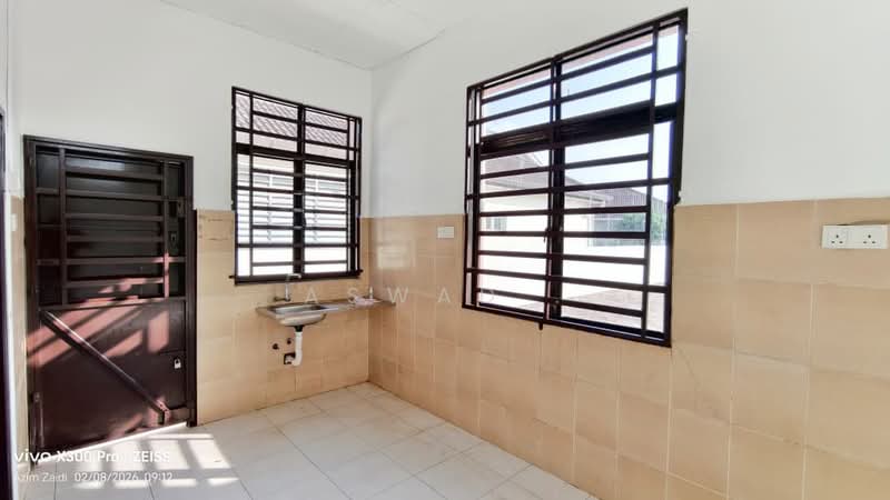 Rumah Banglo untuk Dijual di Lunas (Kedah) - Aswad . - Kitchen - PropertyGuru.com.my