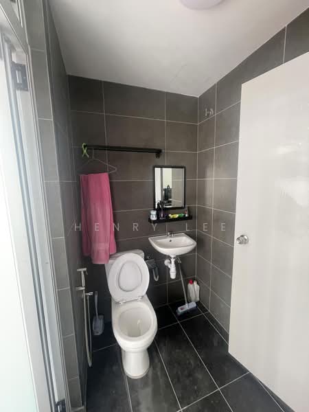 Service Residence for Rent at Midas @ Seri Alam - Henry Lee - Bathroom - PropertyGuru.com.my