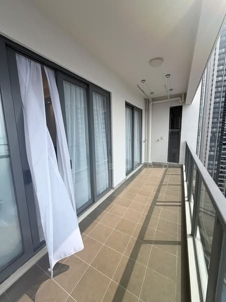 Kondominium untuk Disewa di R&F Princess Cove Phase 2-Seine Region - Agnes Boo - Balcony - PropertyGuru.com.my
