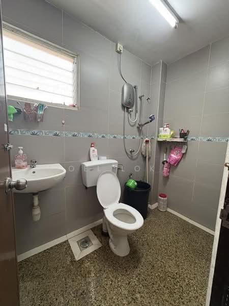 Rumah Teres 2 Tingkat untuk Dijual di SS4 (Petaling Jaya) - Joel Loke - Bathroom - PropertyGuru.com.my