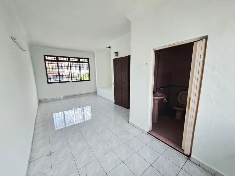 Rumah Teres 2 Tingkat untuk Dijual di Taman Johor Jaya (Johor Bahru) - Stella Chia - Interior - PropertyGuru.com.my