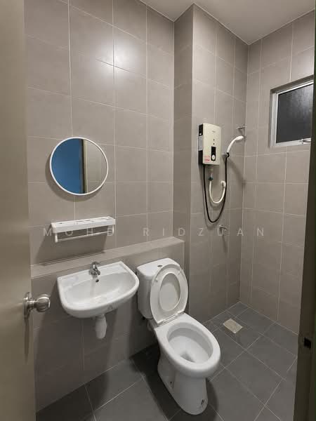 Apartment for Sale at Idaman Abadi - Mohd Ridzuan - Bathroom - PropertyGuru.com.my