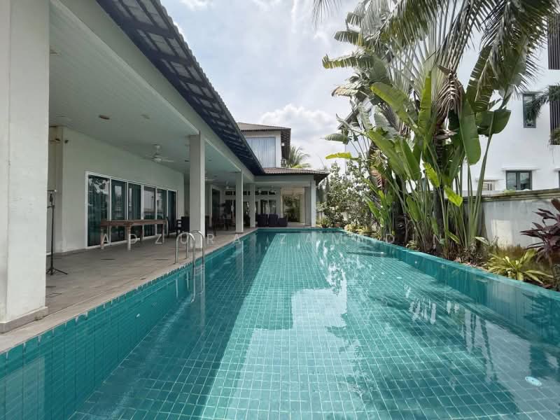 Bungalow House for Sale in Kota Damansara (Selangor) - Adzura Zamedin - Exterior - PropertyGuru.com.my