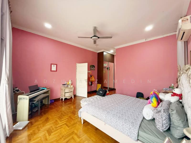 Bungalow House for Sale in Kota Damansara (Selangor) - Adzura Zamedin - Bedroom - PropertyGuru.com.my