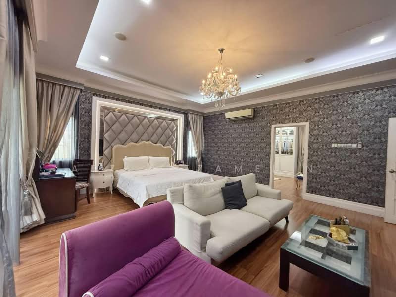 Bungalow House for Sale in Kota Damansara (Selangor) - Adzura Zamedin - Master Bedroom - PropertyGuru.com.my