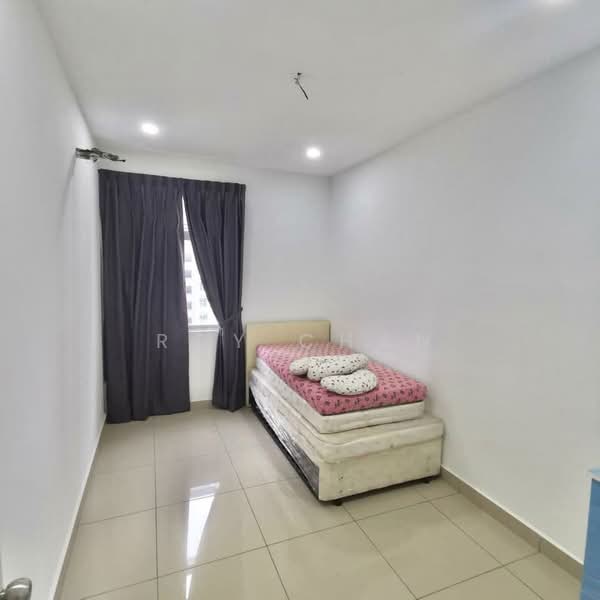 Kediaman Servis untuk Dijual di Meridin Bayvue Serviced Apartment - Roy Chan - PropertyGuru.com.my
