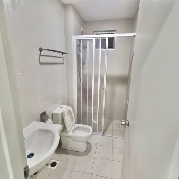 Kediaman Servis untuk Dijual di Meridin Bayvue Serviced Apartment - Roy Chan - PropertyGuru.com.my
