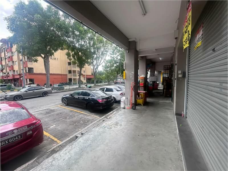 Shop / Office for Sale in Shah Alam (Selangor) - Bee Kim - Exterior - PropertyGuru.com.my