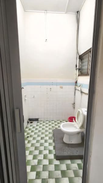 1-storey Terraced House for Rent in Taman Sentosa (Johor Bahru) - Ray Tung - Bathroom - PropertyGuru.com.my