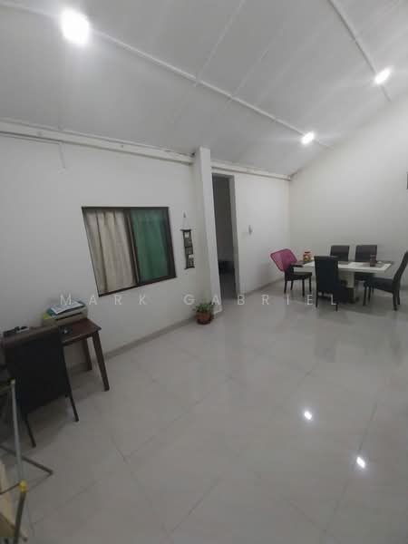 1-storey Terraced House for Sale in Kelana Jaya (Petaling Jaya) - Mark Gabriel - Dining Room - PropertyGuru.com.my