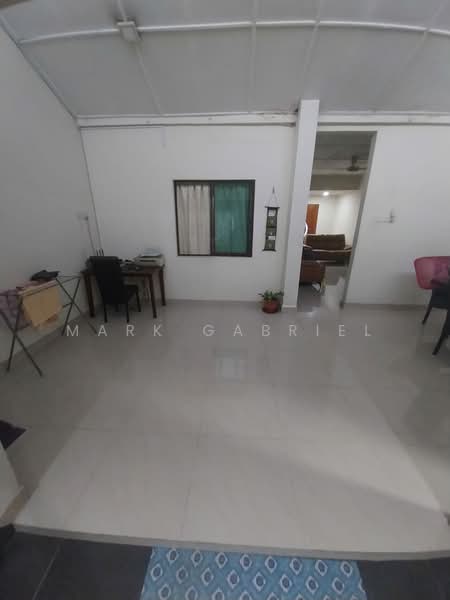 1-storey Terraced House for Sale in Kelana Jaya (Petaling Jaya) - Mark Gabriel - Living Room - PropertyGuru.com.my
